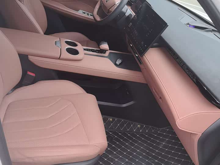 Changan UNI-Z Hybrid 2024 2024款 蓝鲸智电iDD 125km 卓越型