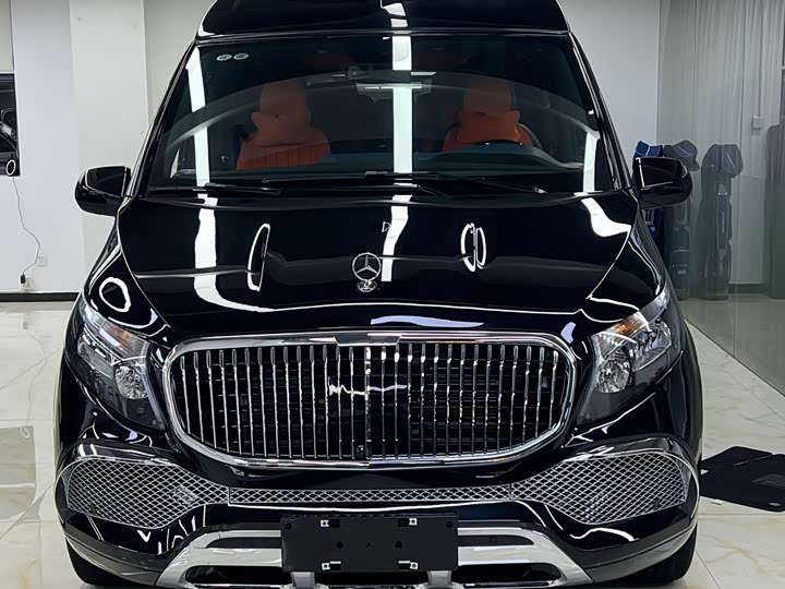 Mercedes-Benz V-Class 2024 2024款 V 300 L 长轴距尊贵版