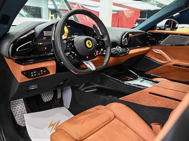 Ferrari Purosangue 2023 2023款 6.5L V12