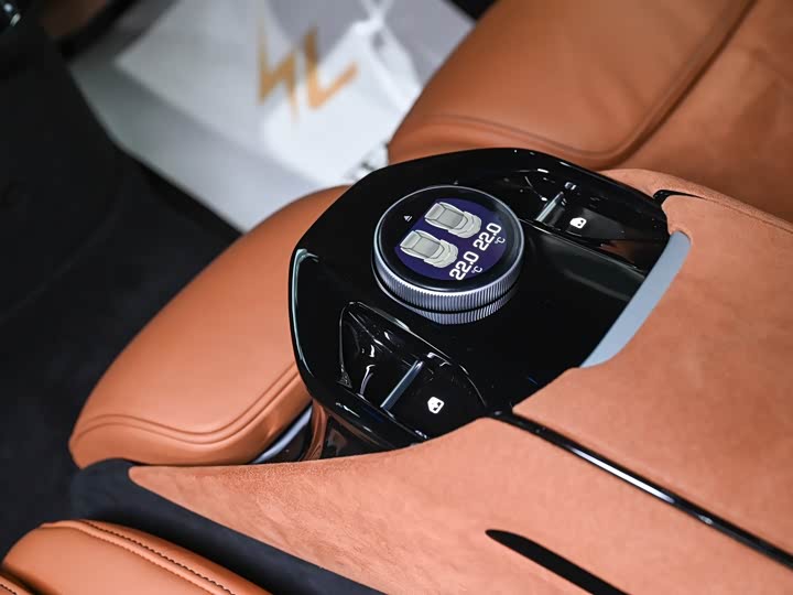 Ferrari Purosangue 2023 2023款 6.5L V12