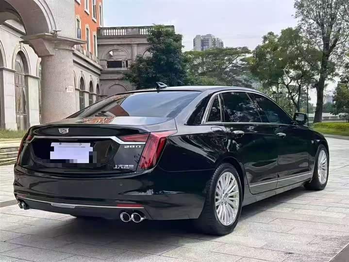 Фото 9 - Cadillac CT6