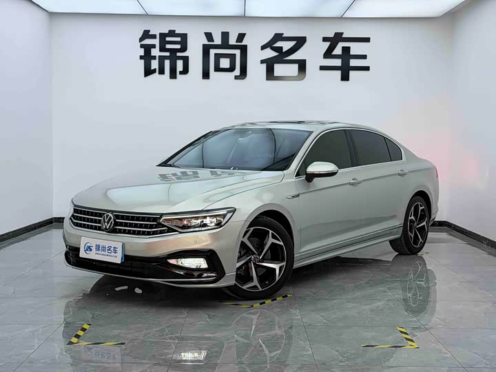 Фото 1 - Volkswagen Magotan