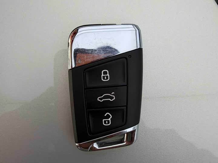Фото 6 - Volkswagen Magotan