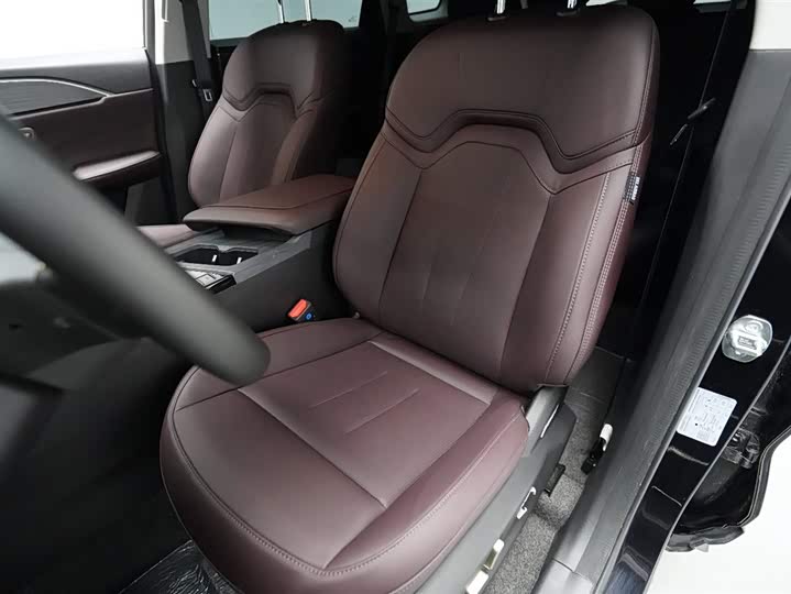 Jetour X90 Plus 2024 2024款 1.6TD DCT别墅 7座