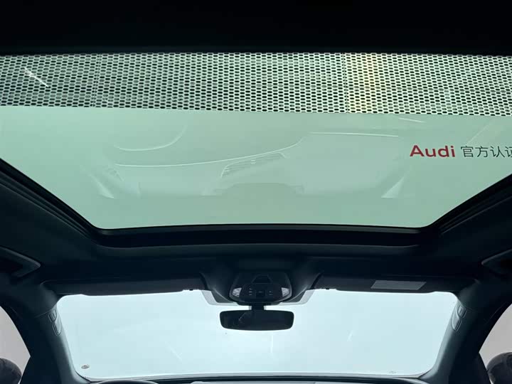 Фото 9 - Audi Q5L