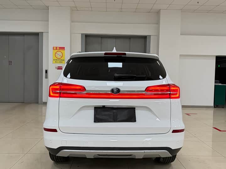 BYD Song 2020 2020款 经典版 1.5T 自动精英型