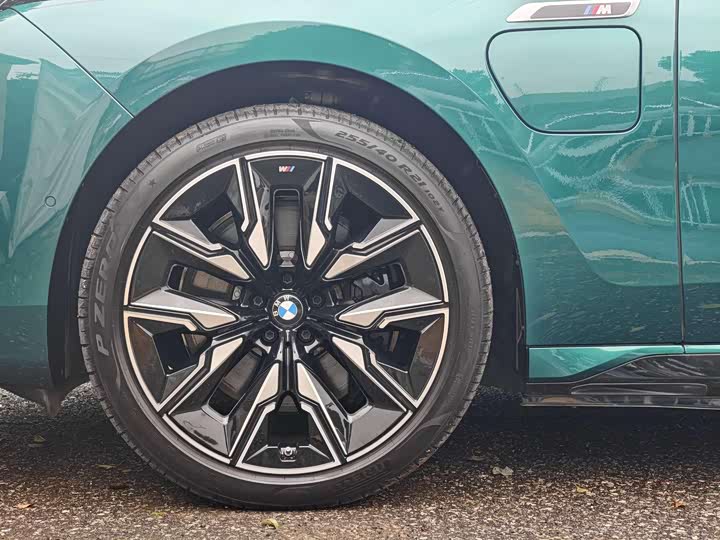 BMW i7 2023 2023款 M70L