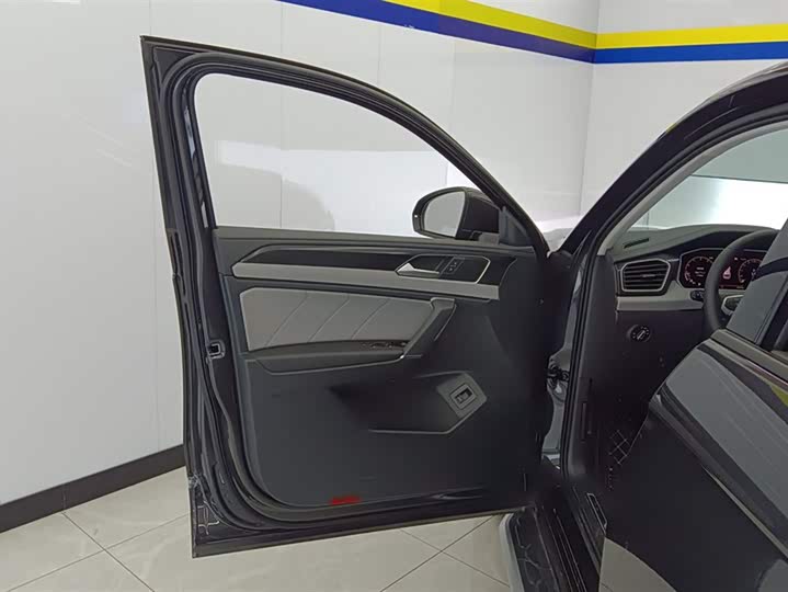 Volkswagen Tayron 2024 2024款 330TSI 两驱豪华Plus进阶版