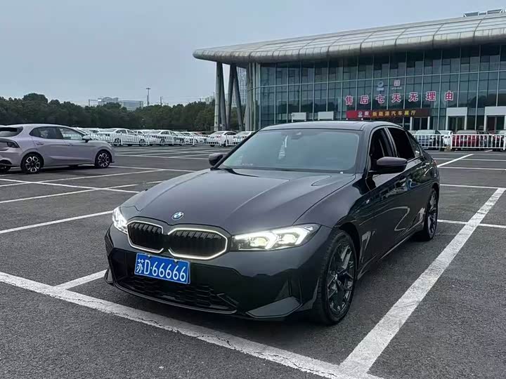 BMW 3 Series 2025 2025款 330Li M运动曜夜套装