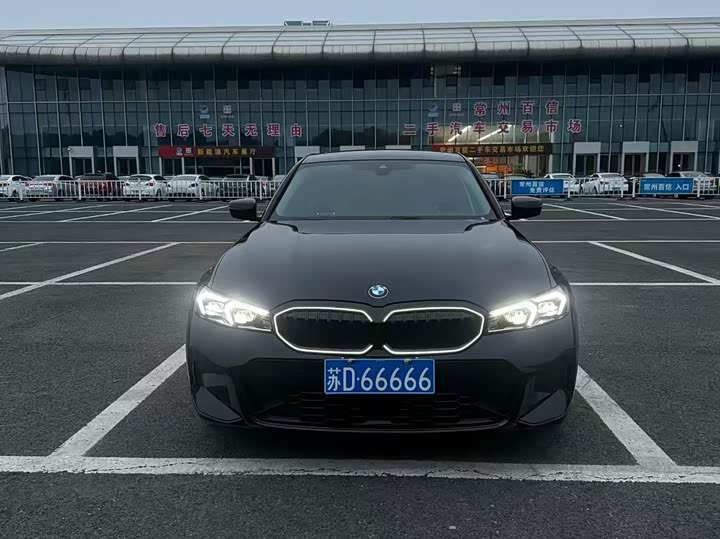 BMW 3 Series 2025 2025款 330Li M运动曜夜套装