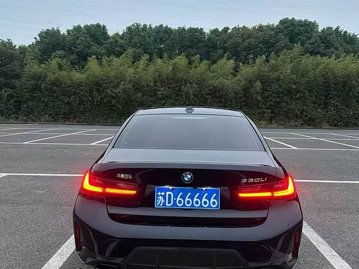 BMW 3 Series 2025 2025款 330Li M运动曜夜套装