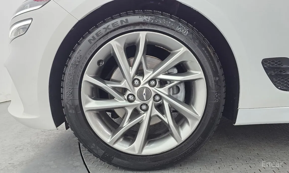 Genesis G70 2020 Gasoline 2.0T 2WD
