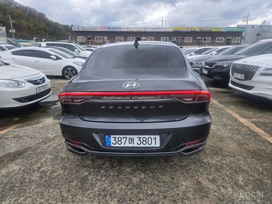 Фото 4 - Hyundai Grandeur