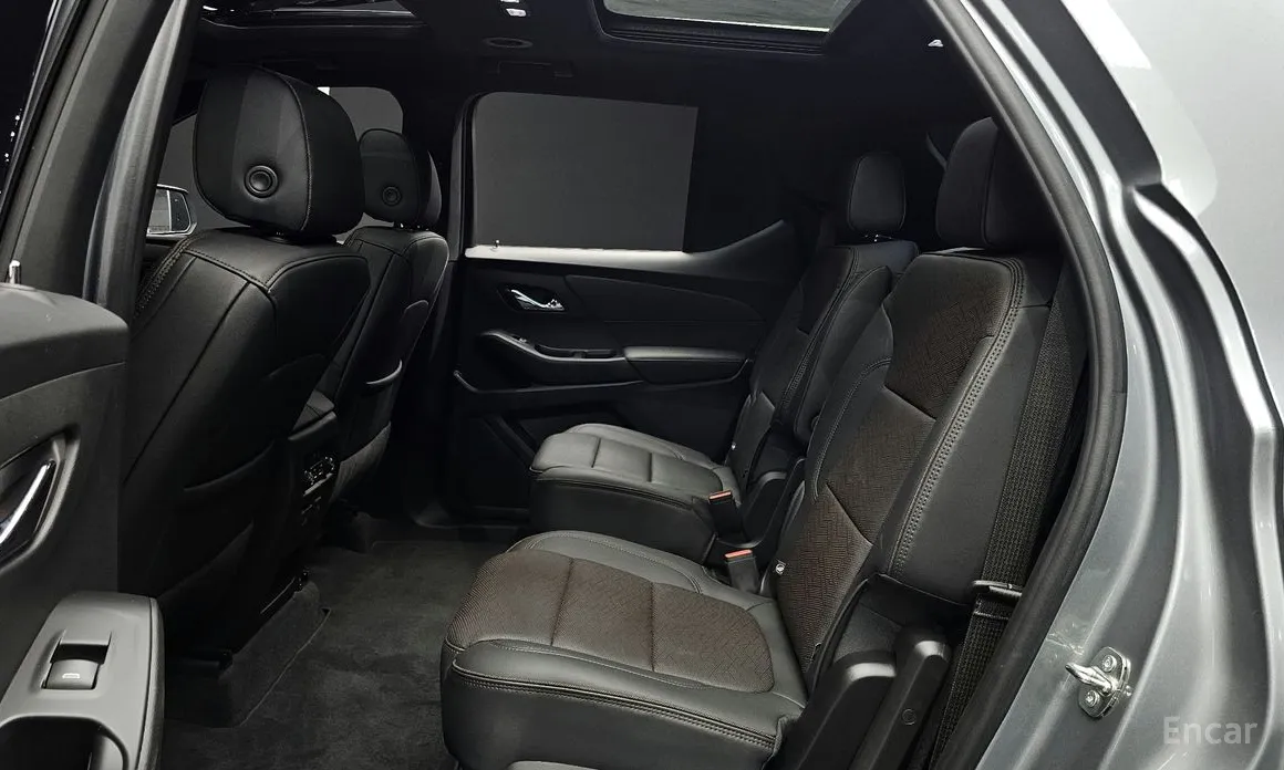 Фото 12 - Chevrolet Traverse