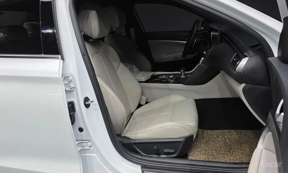 صورة 11 - Genesis G70