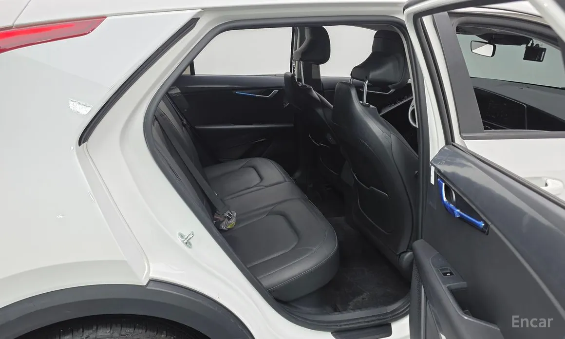 Zdjęcie 12 - Kia Niro