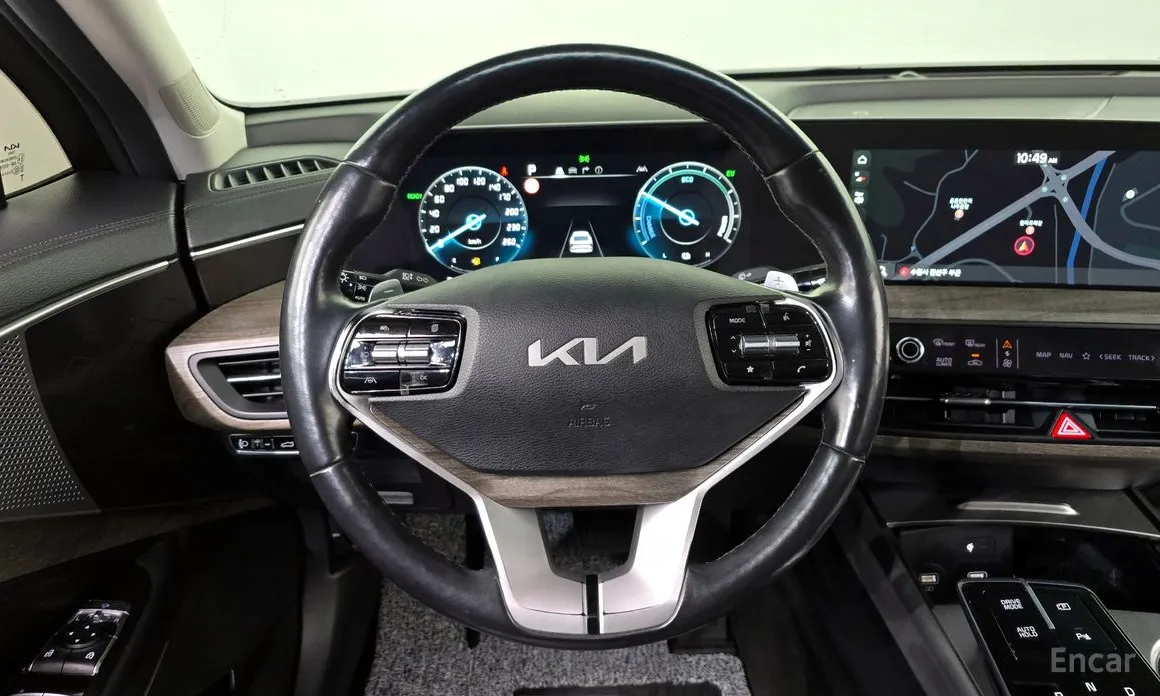Photo 12 - Kia K8