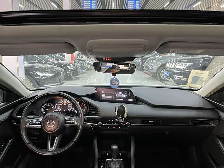 Photo 5 - Mazda 3 (Axela)