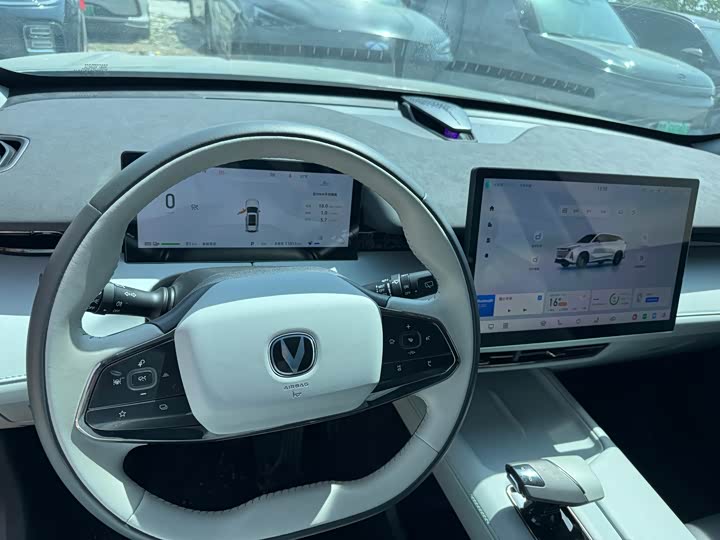 Changan UNI-Z Hybrid 2025 2025款 智慧新蓝鲸 125km 战舰+