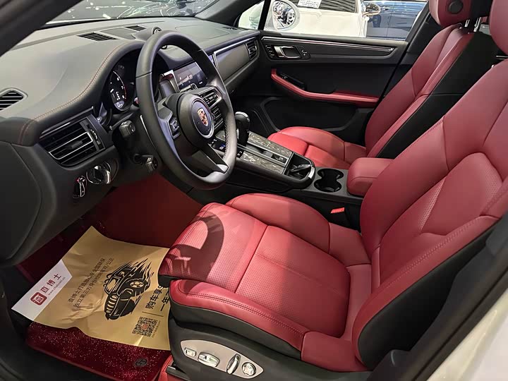 Porsche Macan 2025 2025款 Macan 2.0T 逐梦版