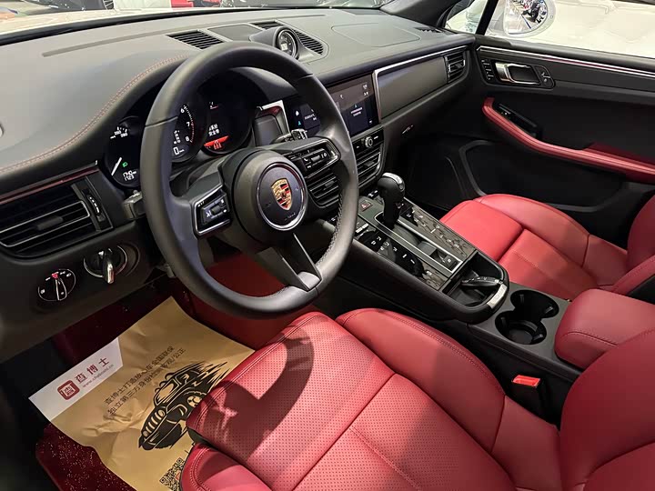 Porsche Macan 2025 2025款 Macan 2.0T 逐梦版
