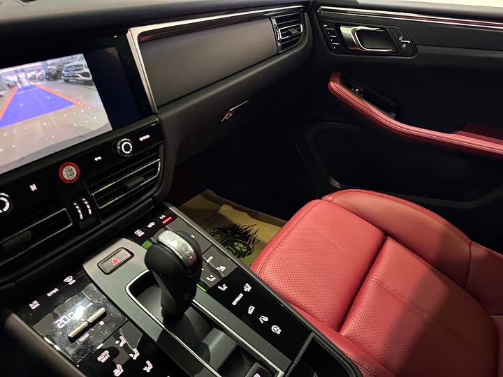 Porsche Macan 2025 2025款 Macan 2.0T 逐梦版