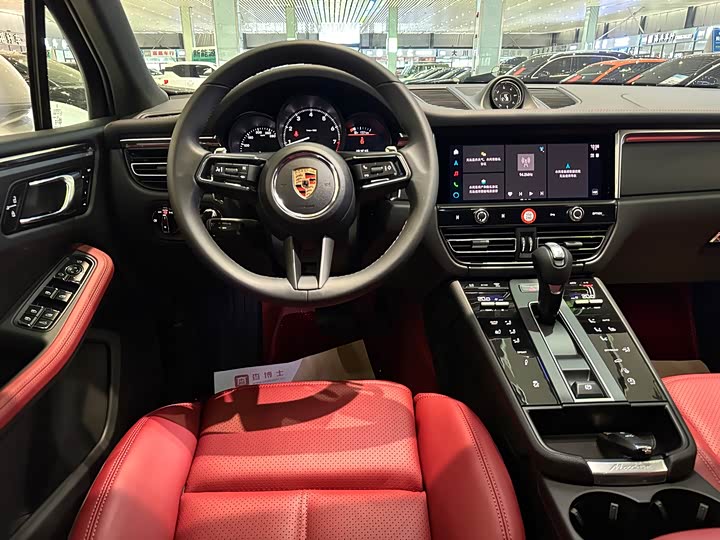 Porsche Macan 2025 2025款 Macan 2.0T 逐梦版