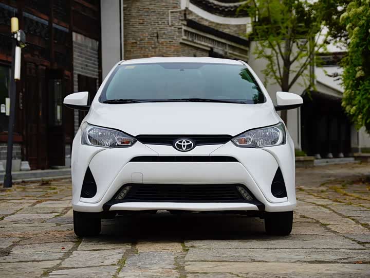 2022 Toyota Yaris L