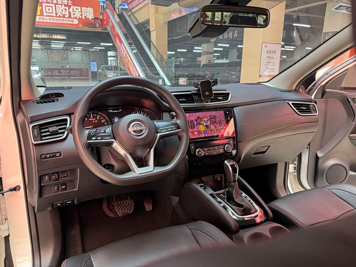 Фото 9 - Nissan Qashqai