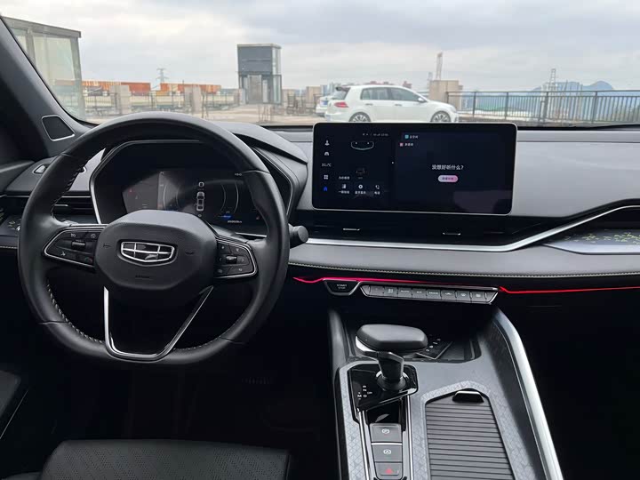 Zdjęcie 5 - Geely Preface