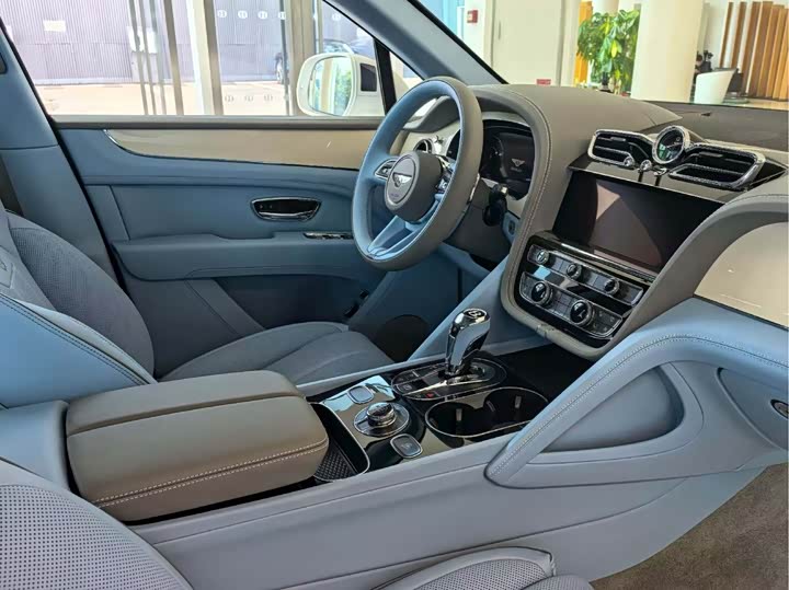 2026 Bentley Bentayga