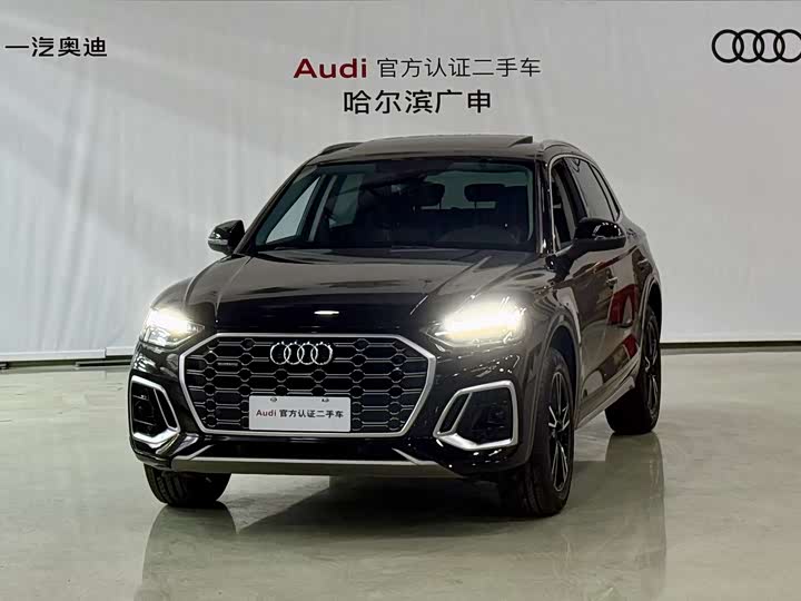 Фото 1 - Audi Q5L