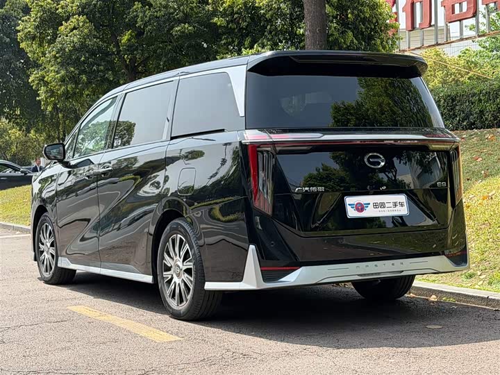 GAC Trumpchi E9 2025 2025款 E9 超级快充 尊享