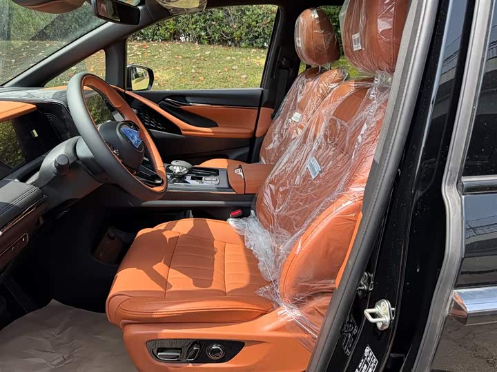 GAC Trumpchi E9 2025 2025款 E9 超级快充 尊享