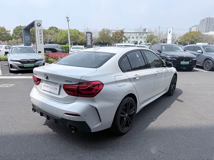 Photo 7 - BMW 1 Series