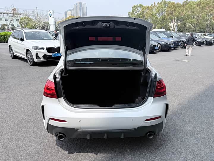 Photo 9 - BMW 1 Series