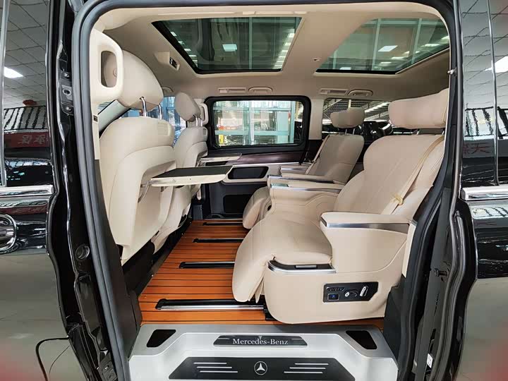 Mercedes-Benz V-Class 2021 2021款 V 260 领航版