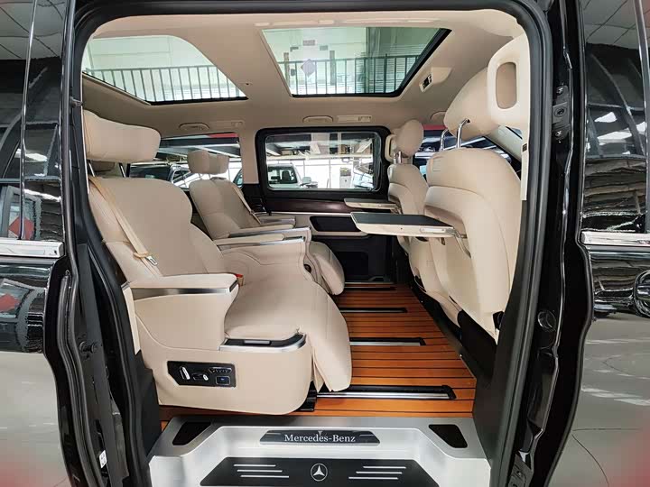 Mercedes-Benz V-Class 2021 2021款 V 260 领航版