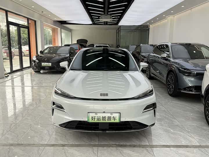 Geely Galaxy Starshine 8 EM-i 2025 2025款 130km EM-P 探索版