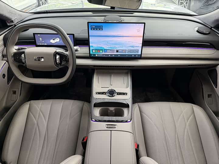 Geely Galaxy Starshine 8 EM-i 2025 2025款 130km EM-P 探索版