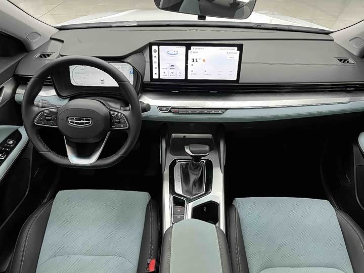 Geely Emgrand L 2022 2022款 1.4T CVT至尊型