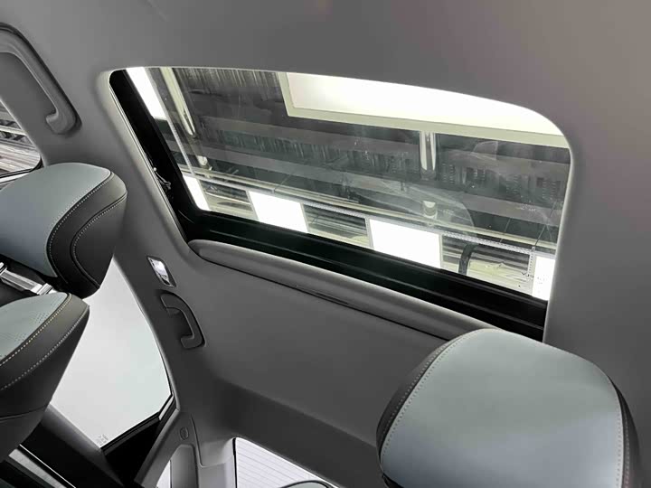 Geely Emgrand L 2022 2022款 1.4T CVT至尊型