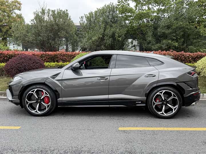 2023 Lamborghini Urus