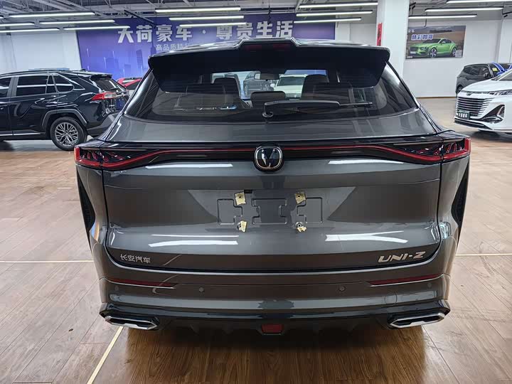 Changan UNI-Z Hybrid 2024 2024款 蓝鲸智电iDD 125km 卓越型