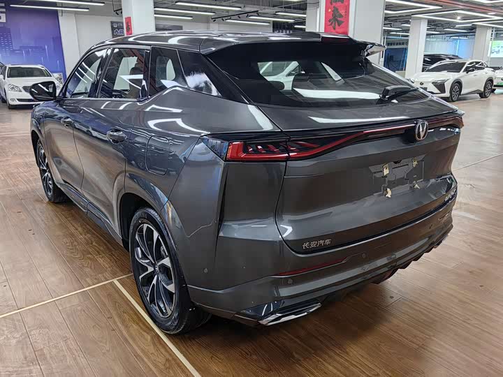 Changan UNI-Z Hybrid 2024 2024款 蓝鲸智电iDD 125km 卓越型