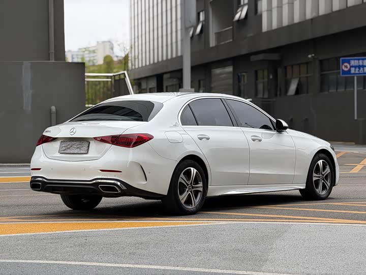 Zdjęcie 9 - Mercedes-Benz C-Class