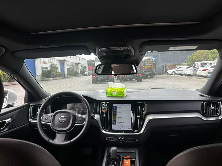 Фото 5 - Volvo S60