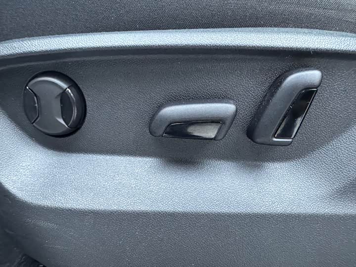 Фото 9 - Volkswagen Tayron