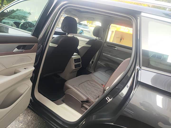Volkswagen Tavendor 2023 2023款 380TSI 四驱R-Line巡游版