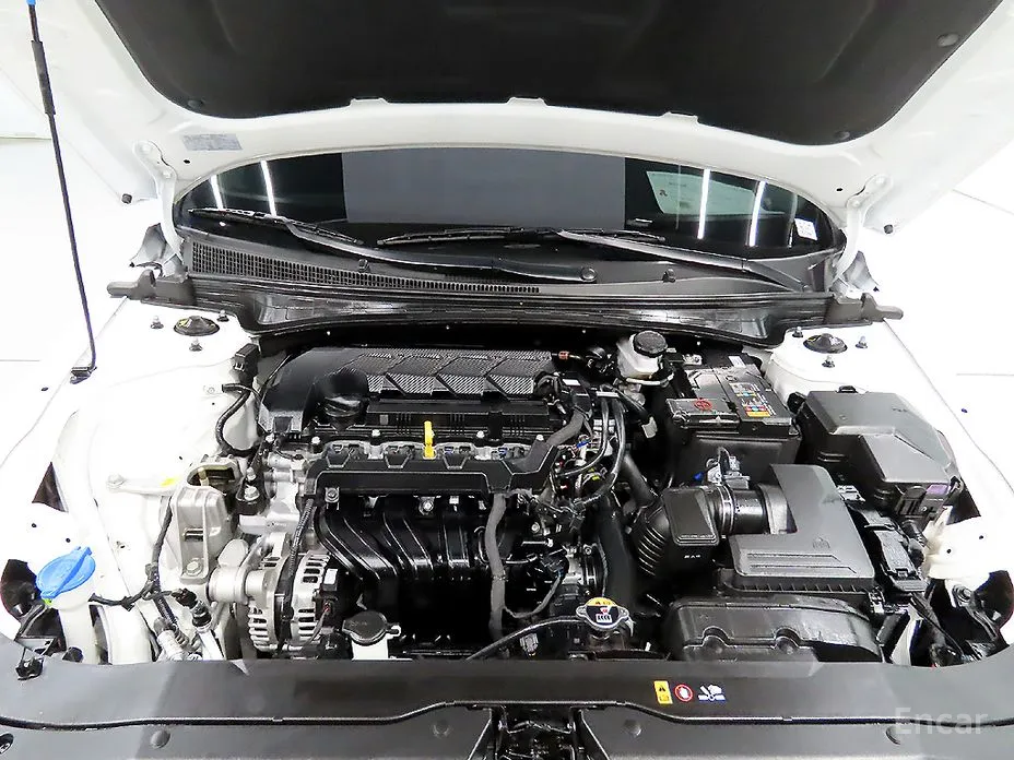 Hyundai Avante 2023 1.6
